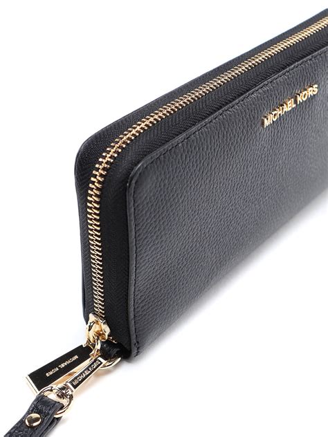 michael kors signature jet set travel continental wallet|Michael Kors continental wristlet wallet.